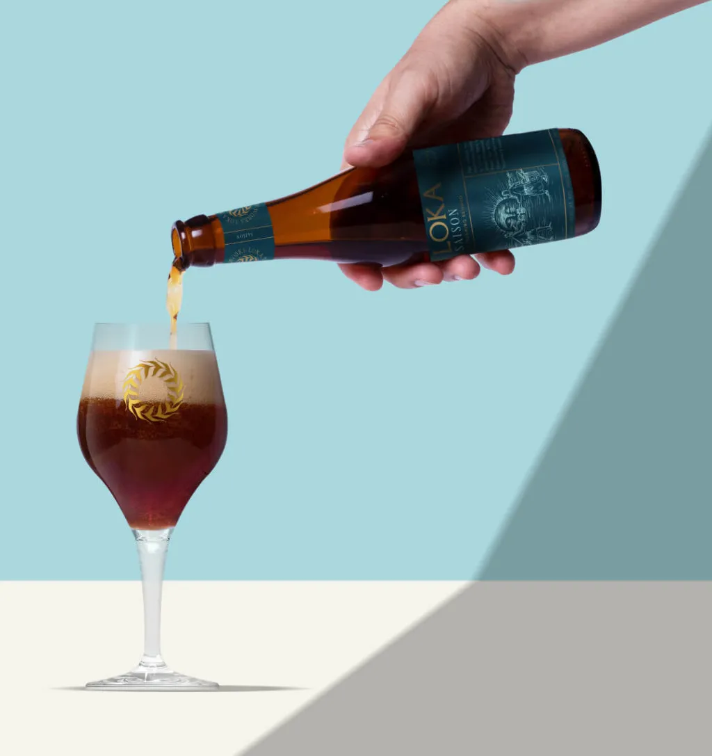 Saison being poured